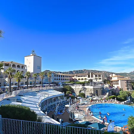 Village Cap Esterel - Le Village-75 By Interhome *