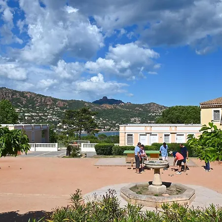 Village Cap Esterel - Le Village-75 By Interhome *
